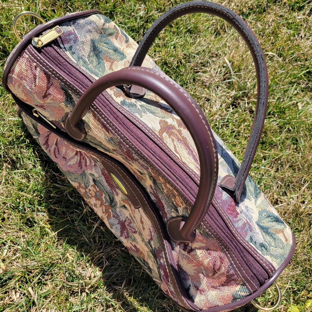 Vintage Jaguar Floral Tapestry Travel Duffle Weekender Bag Nice! See NOTES! - Picture 3 of 9